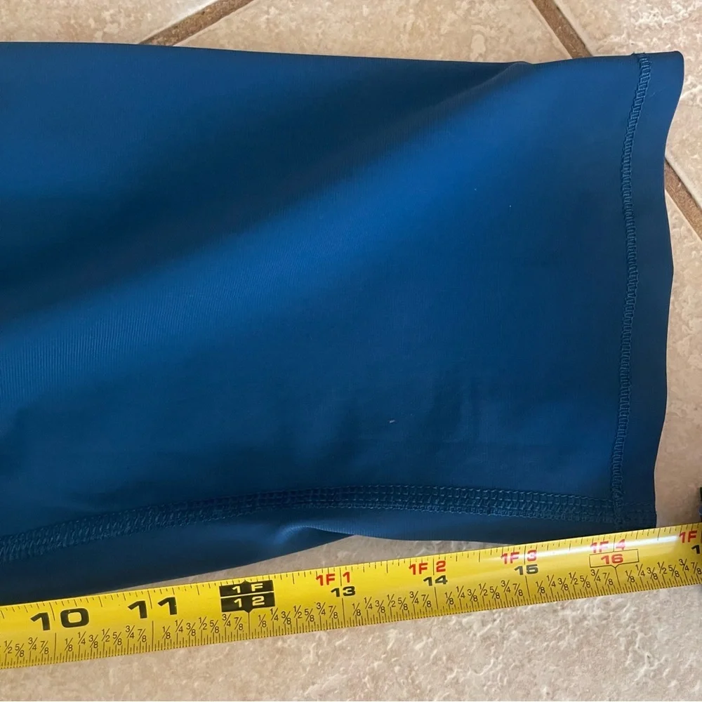 Lululemon Leggings Womens 8 Training Tough Cropped Poseidon Blue‎ Mesh Teal Y2K